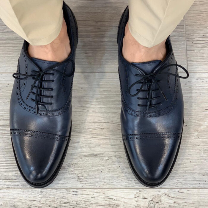 Exclusive Men's Leather Oxford Shoes: Black & Grey, Handcrafted with Comfort in Mind. Italian Buff Leather, Intricate Stitching, High-Performance Sole
