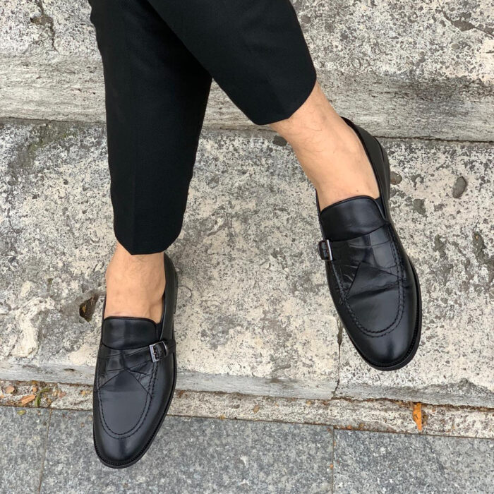 Exquisite Craftsmanship: Men's Italian Buff Leather Single Buckle Loafer Shoes in Black & Tan