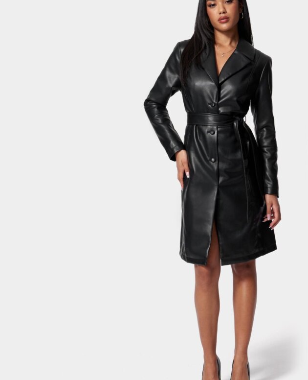 Refined style and unmatched craftsmanship: Women's bespoke soft lamb leather knee length black leather overcoat handcrafted to perfection