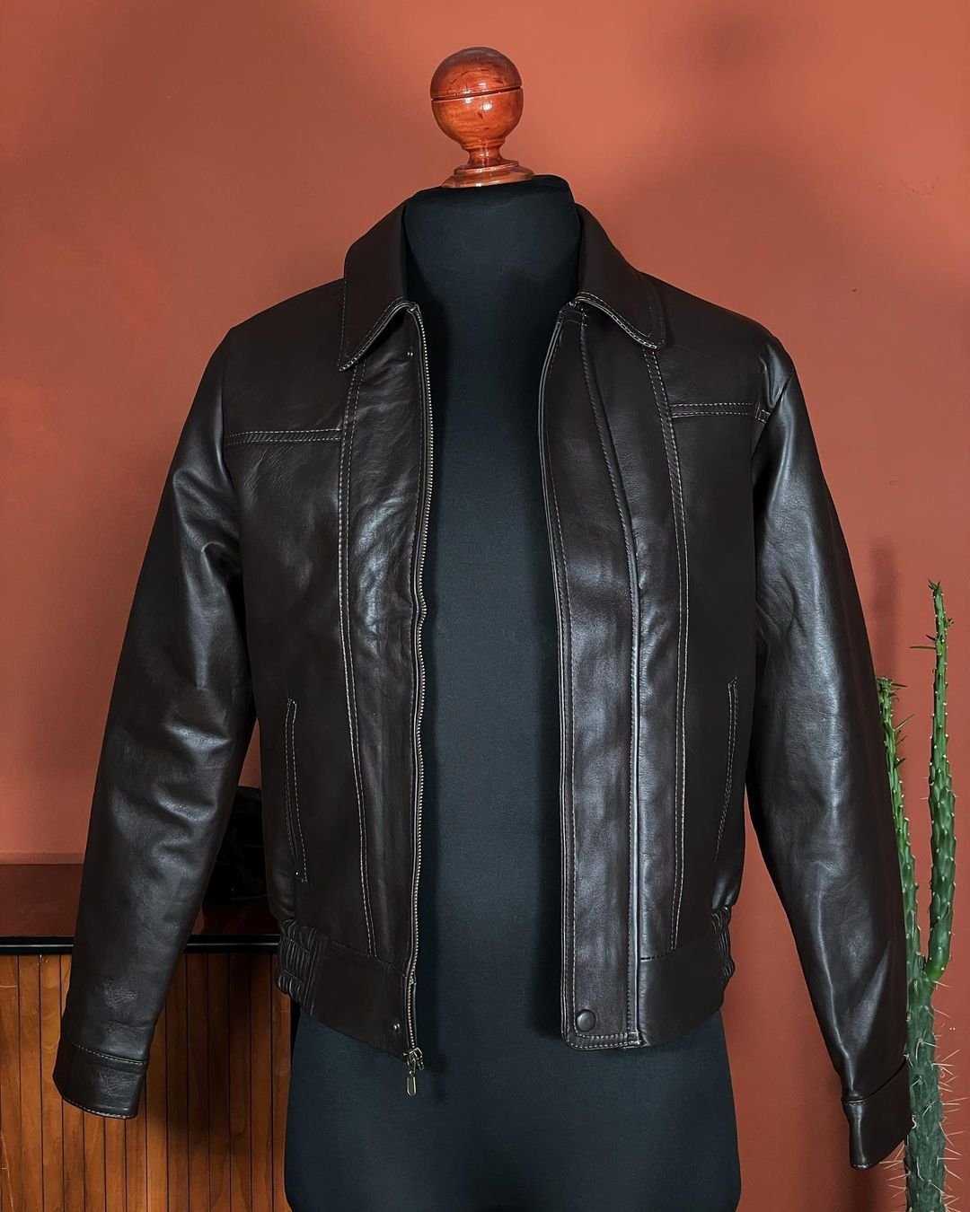 Men's handcrafted genuine lamb leather moto racer jacket,soft outershell,internal pockets,black jacket, regular fit