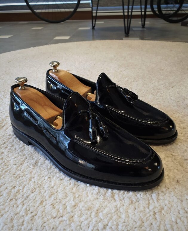 Elevate Your Style with Men's Black Italian Patent Leather Tassel Loafers