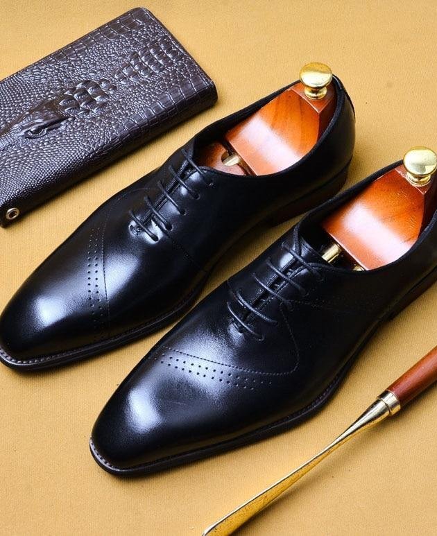 Elevate Your Wardrobe: Men's Black Buff Leather Brogue Punch Lace-Up Oxford Shoes - Crafted for Designer Style and All-Day Comfort