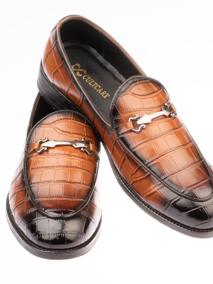 Croc Connection Leather Slipons